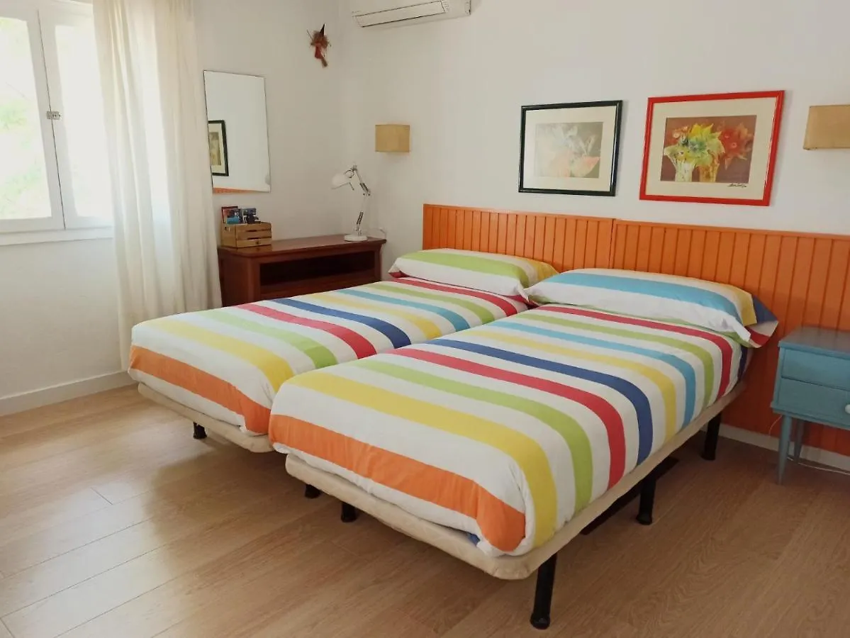Casa Sanabria Habitaciones Privadas En Una Vivienda Particular contacts